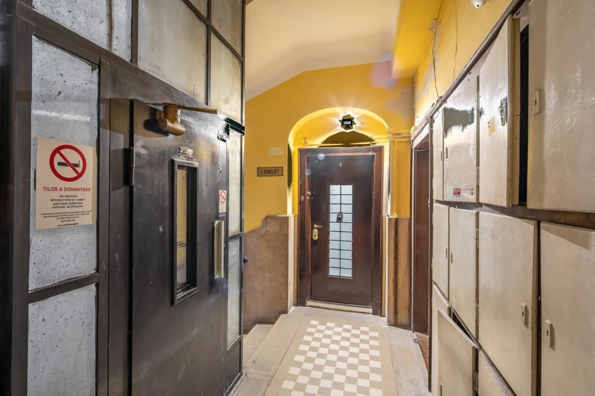 Super Central Mini Studio Budapest Eksteriør bilde